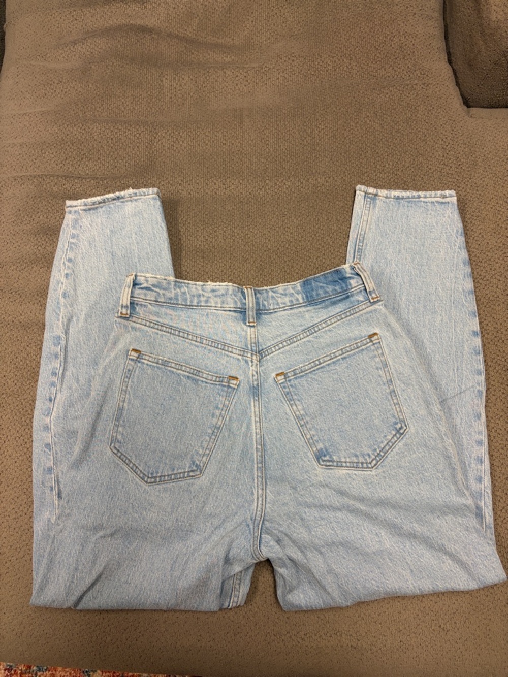 Light Blue women’s High-Rise 80 Mom Jeans - Picture 3 of 5